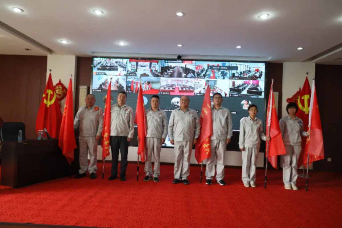奧克集團(tuán)黨員突擊隊(duì)工作紀(jì)實(shí)